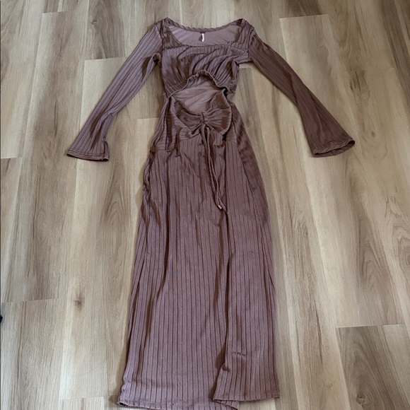 Free People Dresses & Skirts - Free People Long Sleeve Mauve Dress